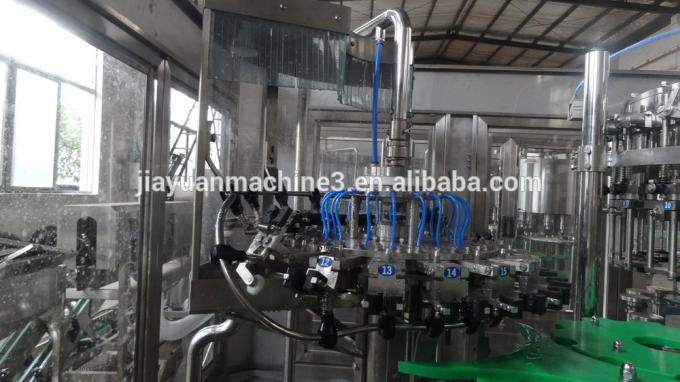 炭酸飲み物の生産ラインのための清涼飲料のガス水ビール充填機