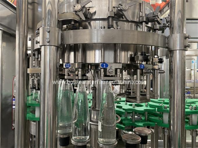 炭酸塩化されるガラス ビンは充填機2000mlの生産ラインを洗うことを清涼飲料 0